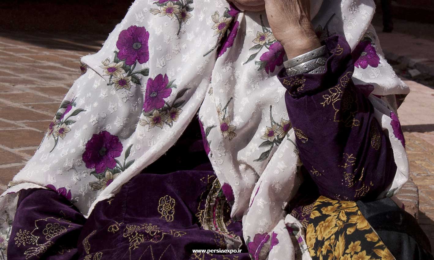 پوشش زنان ابیانه